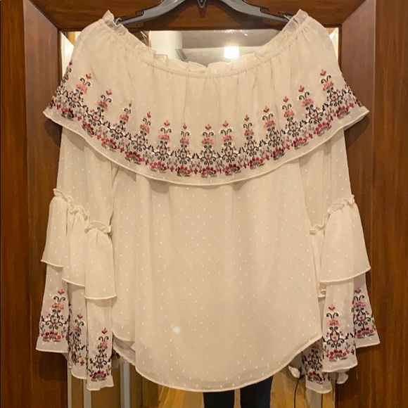 WHBM Cream Blouse Top - Picture 1 of 4